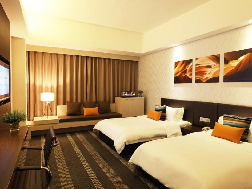 Vienna International Hotel Changzhou Railway Station Bagian luar foto